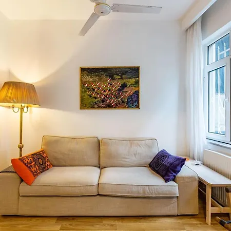 Lovely And Colorful Flat In Cihangir, Beyoglu * Istanbul