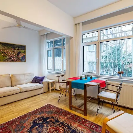 Lovely And Colorful Flat In Cihangir, Beyoglu Apartment Istanbul